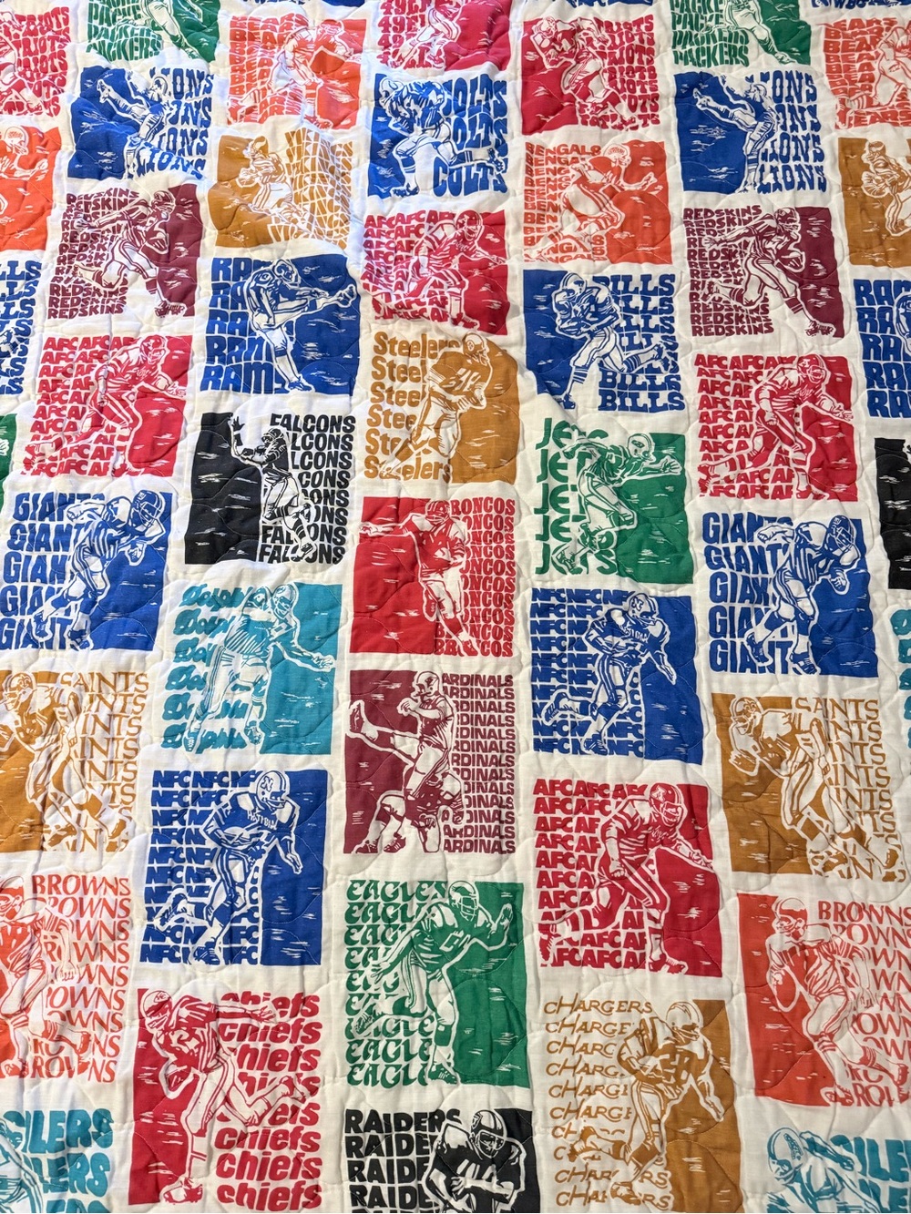 Vintage 70s Sears NFL Football Teams Quilt Blanket Light Weight Full/Queen Eagle